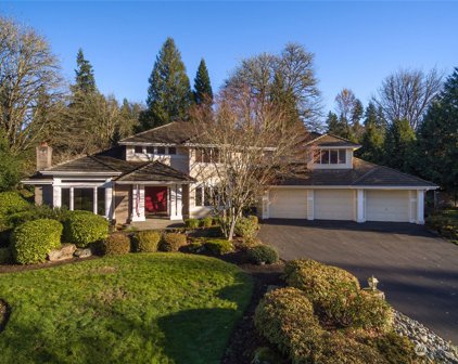 13818 217th Place NE, Woodinville