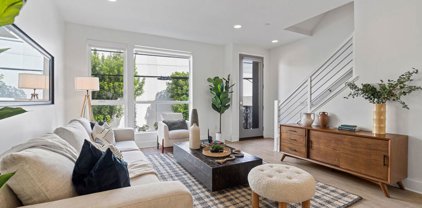 6067 W Studio Court, Los Angeles
