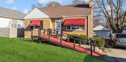 4829 Belmont Road, Downers Grove