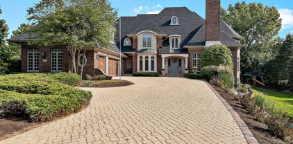 9 Longwood Drive, Burr Ridge