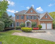 6697 Valley Brook Dr, Falls Church image