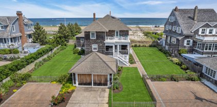 657 East Avenue, Bay Head