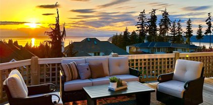 5908 117th Place SW, Mukilteo