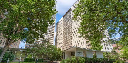 3950 N Lake Shore Drive Unit #1801, Chicago