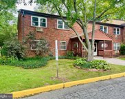 916 Garnet Drive (9b), Burlington image
