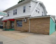 8 N Grove Ave, National Park image