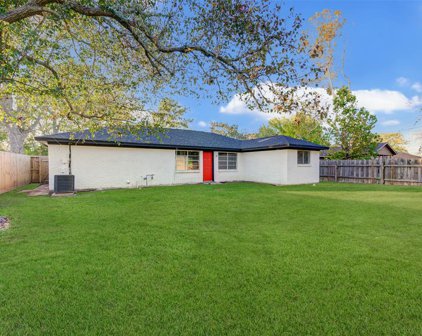 3104 New Meadow Drive, Baytown