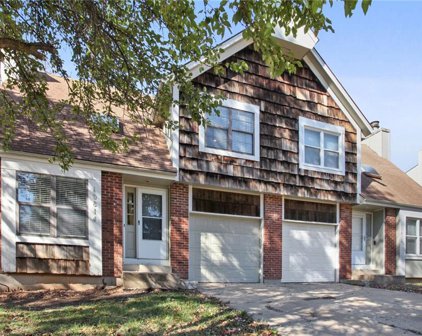 10814 Haskins Street, Lenexa