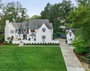 4000 Columbine  Circle, Charlotte image
