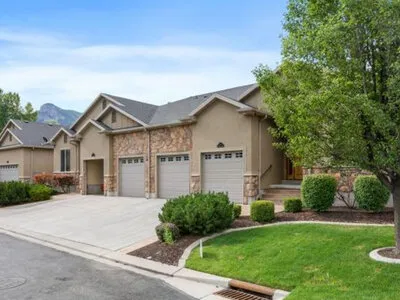 Paradise Cove 55+ home