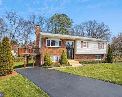 306 Jade Ct Nw, Vienna