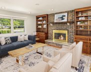 3419 W Meadowview Ct, Mequon image