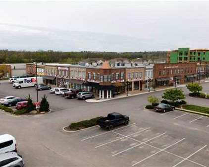 101-117 Eagles Parkway, Grain Valley