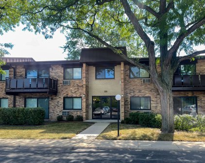 2640 N Windsor Drive Unit #103, Arlington Heights