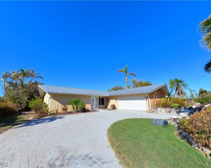 6 Sunview  Boulevard, Fort Myers Beach