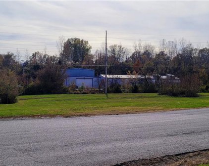 16519 E Truman Road, Independence