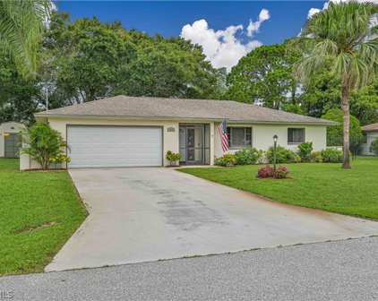18136 Dupont  Drive, Fort Myers