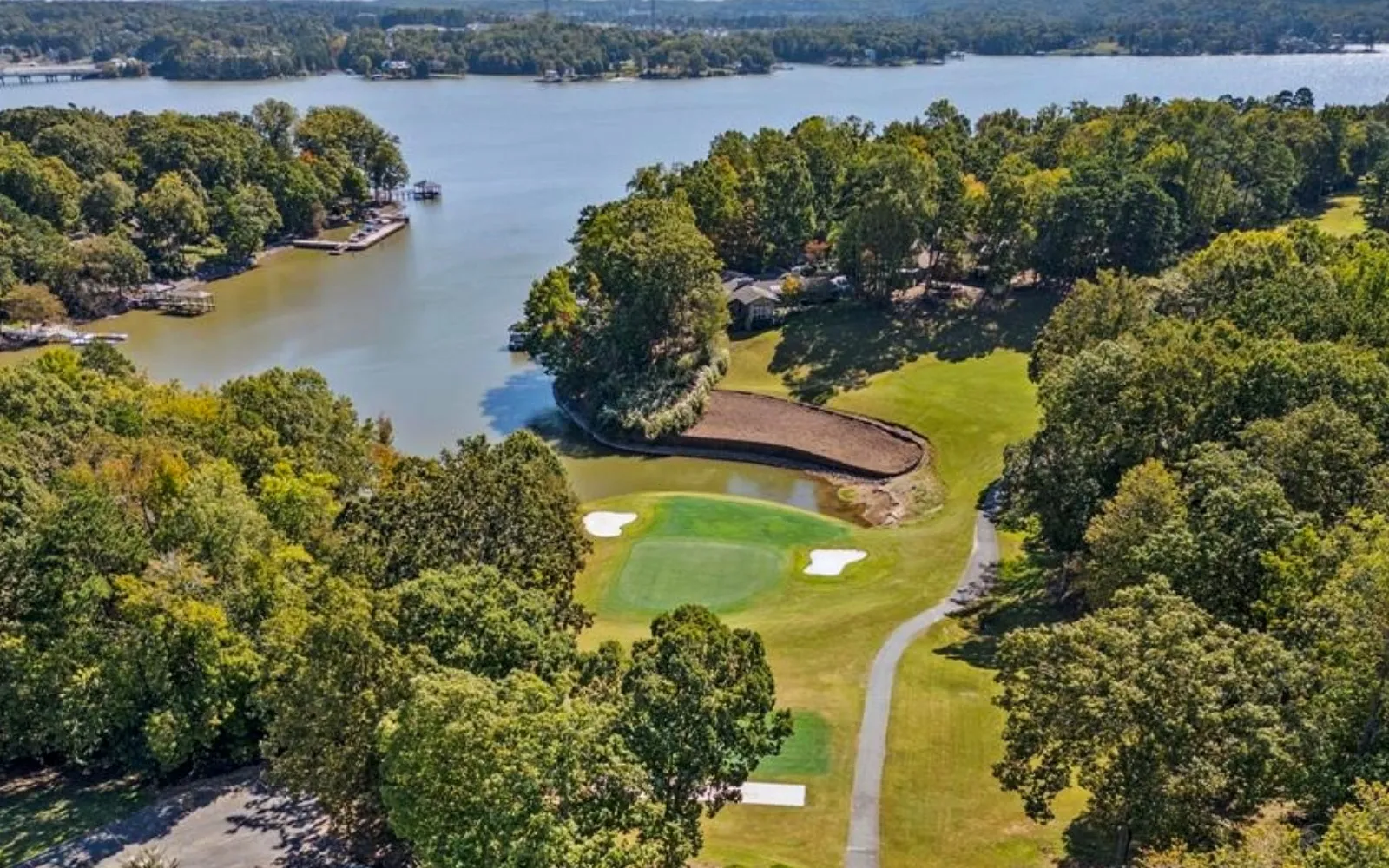 River Hills golf course and Lake Wylie South Carolina