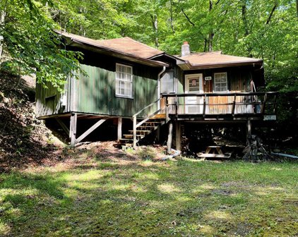 946 SMITH HOLLOW RD, Wytheville
