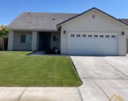 601 Lawford, Shafter image