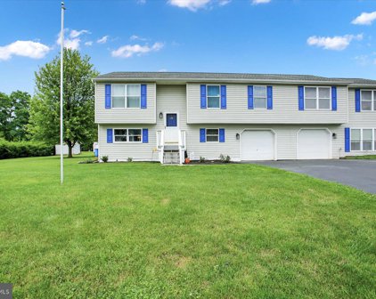 218 Myers Ln, New Cumberland