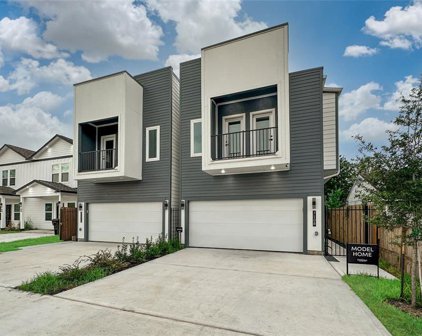 7108 Saint Augustine Street, Houston