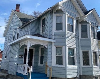 82 Pequannock St, Dover Town