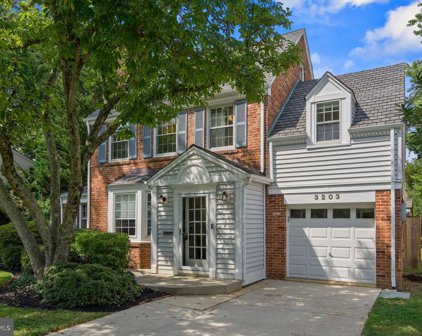 3203 Cummings Ln, Chevy Chase