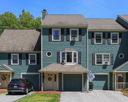 4 Walnut Circle, Merrimack
