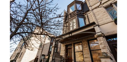 415 W Roslyn Place, Chicago