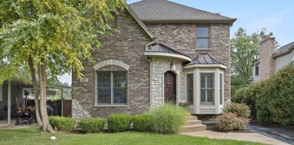413 Dawn Avenue, Glen Ellyn