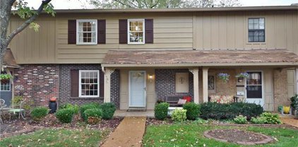 245 Carmel Woods, Ellisville