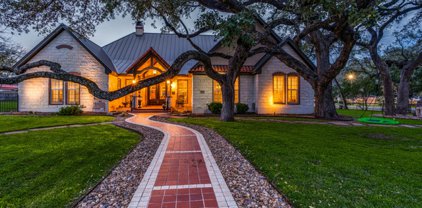 185 Lakeview Blvd, New Braunfels