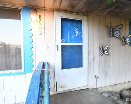 8902 Corbin Drive, Everett