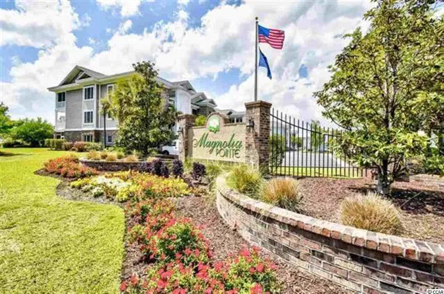 Magnolia Pointe Condos for Sale