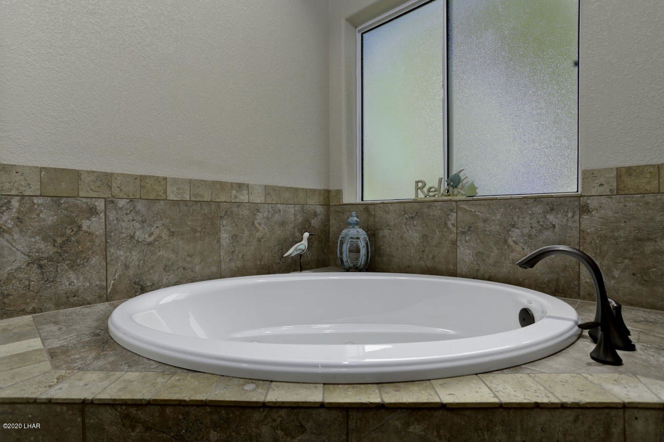 675 Grand Island Dr, Lake Havasu City MLS 1012692 »» Call/Text