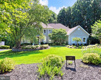 1284 Cobble Pond   Way, Vienna