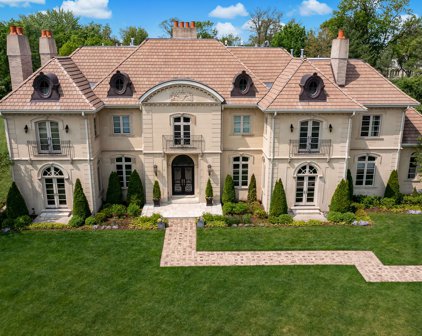 65 S Cabernet Court, Burr Ridge