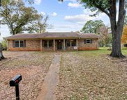 2403 Swan, Longview image