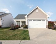20 Doddington   Boulevard, Medford image