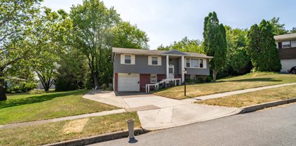 1120 Blackheath Ln, Harrisburg