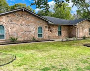 817 Cannan Drive, Angleton image