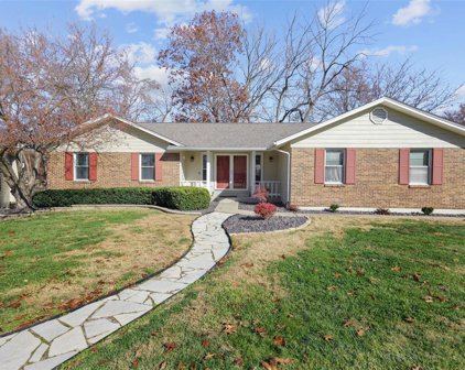 1 Stoneway  Court, St Charles