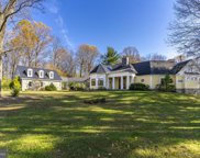 10233 Vale   Road, Vienna image