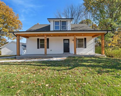 2014 Laclede Station  Road, Maplewood
