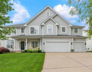909 Green Briar Hills Drive, O'Fallon image