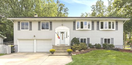 21W201 Kensington Road, Lombard