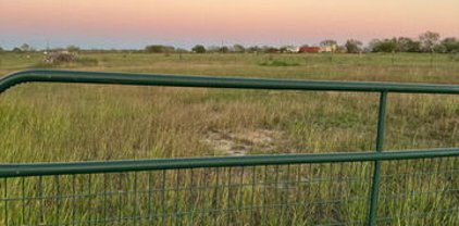 39 Cr 402, Floresville