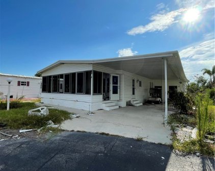 16 Cottonwood Drive, Fort Myers
