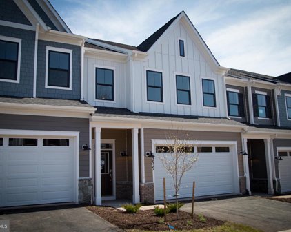 18985 Coral Reef Sq, Leesburg